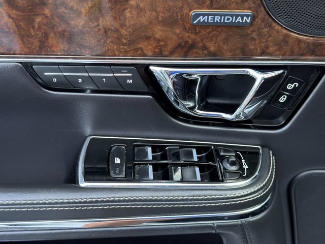 Used 2015 Jaguar XJ L Portfolio RWD image 22