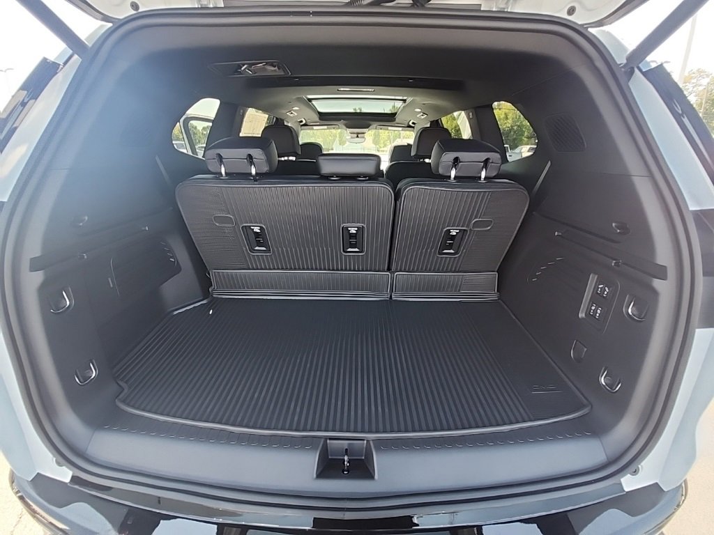 New 2026 GMC Acadia Denali w/ Super Cruise Package image 22