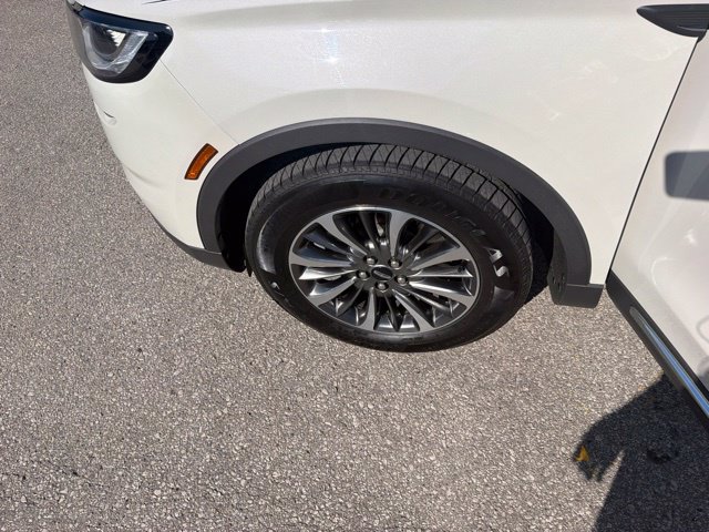 Certified 2022 Lincoln Nautilus FWD w/ Premium Package image 34
