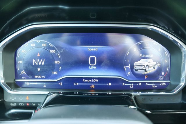 Used 2023 Chevrolet Silverado 1500 RST image 32