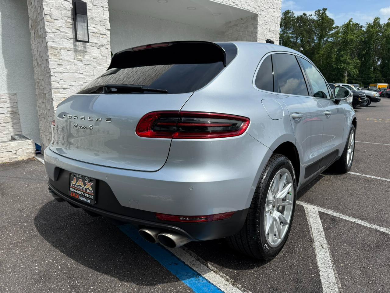 Used 2015 Porsche Macan S AWD/4WD image 16