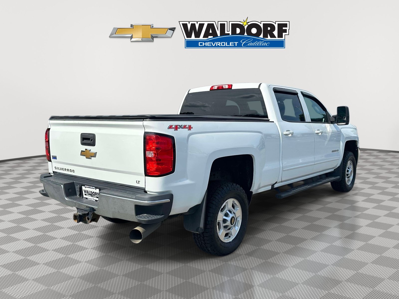 Used 2017 Chevrolet Silverado 2500 LT AWD/4WD image 6
