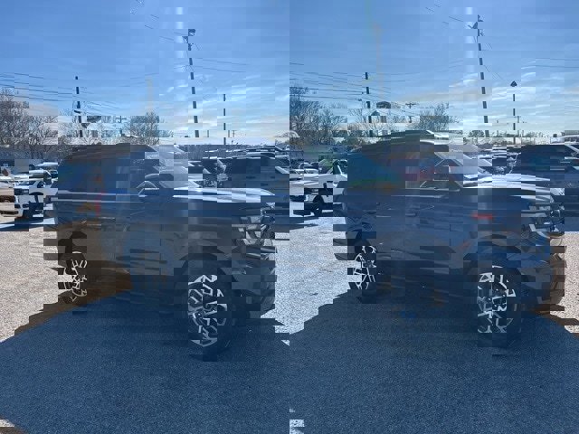 New 2026 Ford Expedition Active image 41