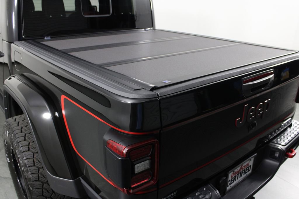 Used 2024 Jeep Gladiator Rubicon w/ Technology Group image 16