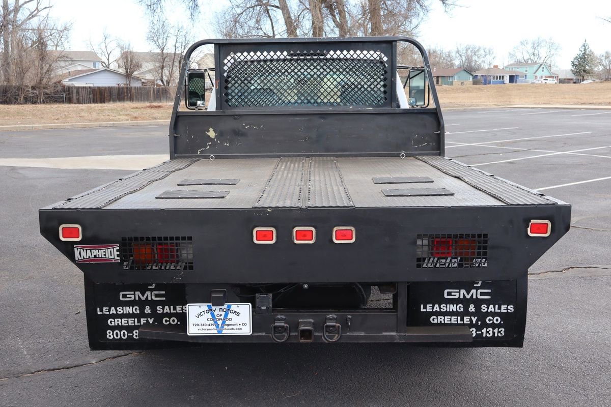 Used 2007 GMC Sierra 3500 W/T w/ Heavy-Duty Power Package image 6
