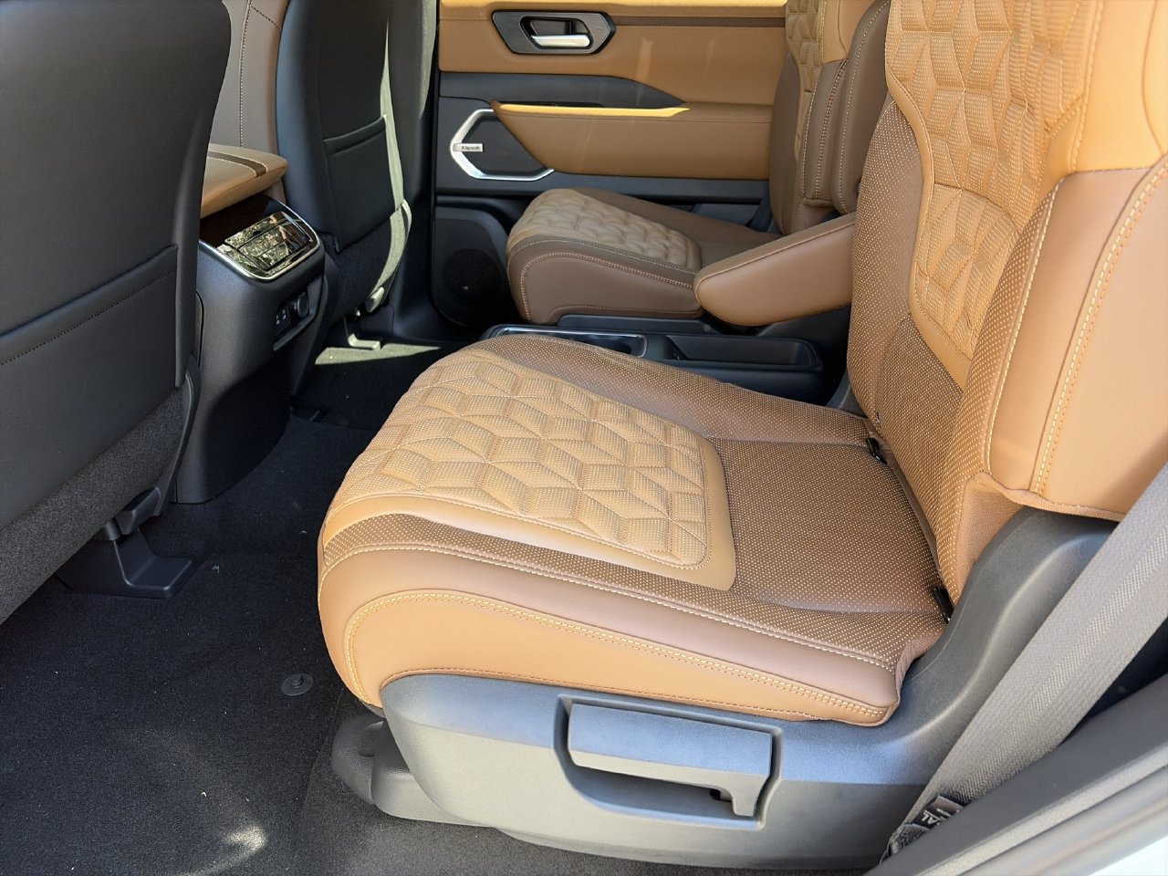 New 2026 Nissan Armada Platinum Reserve AWD/4WD image 20