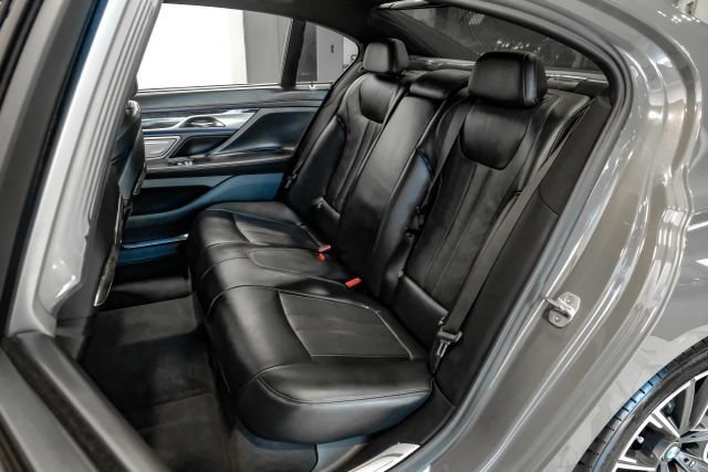 Used 2020 BMW 750i xDrive w/ Executive Package AWD/4WD image 54
