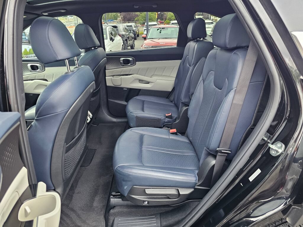 Certified 2023 Kia Sorento SX Prestige AWD/4WD image 24