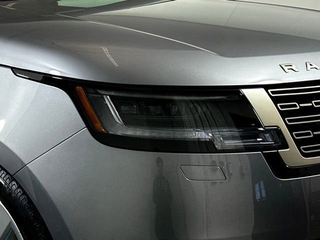 New 2025 Land Rover Range Rover SE image 15