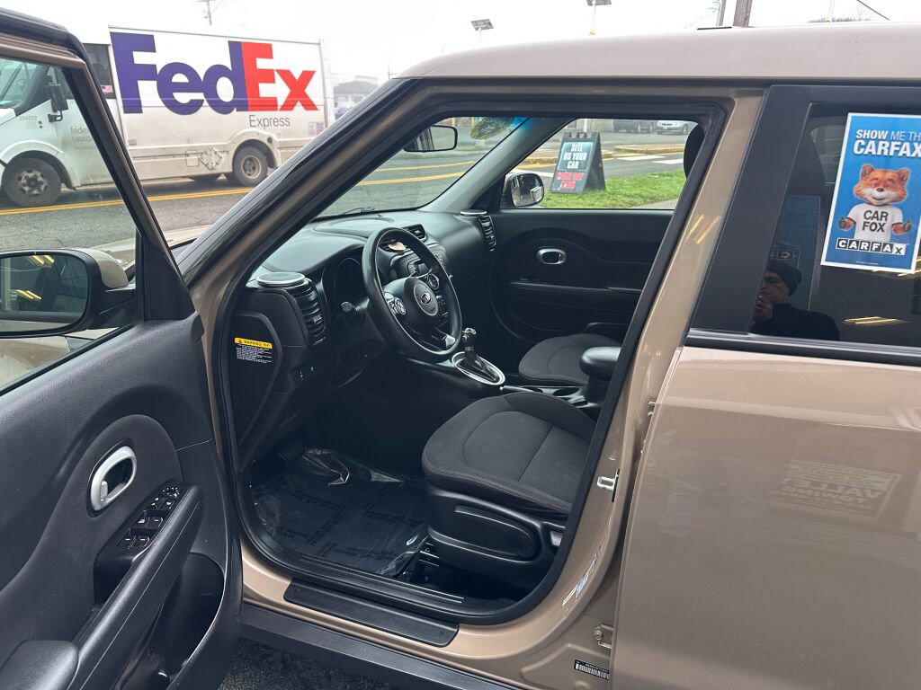 Used 2015 Kia Soul image 8