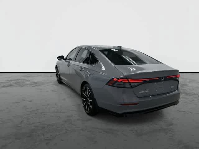 Used 2025 Honda Accord Touring image 2