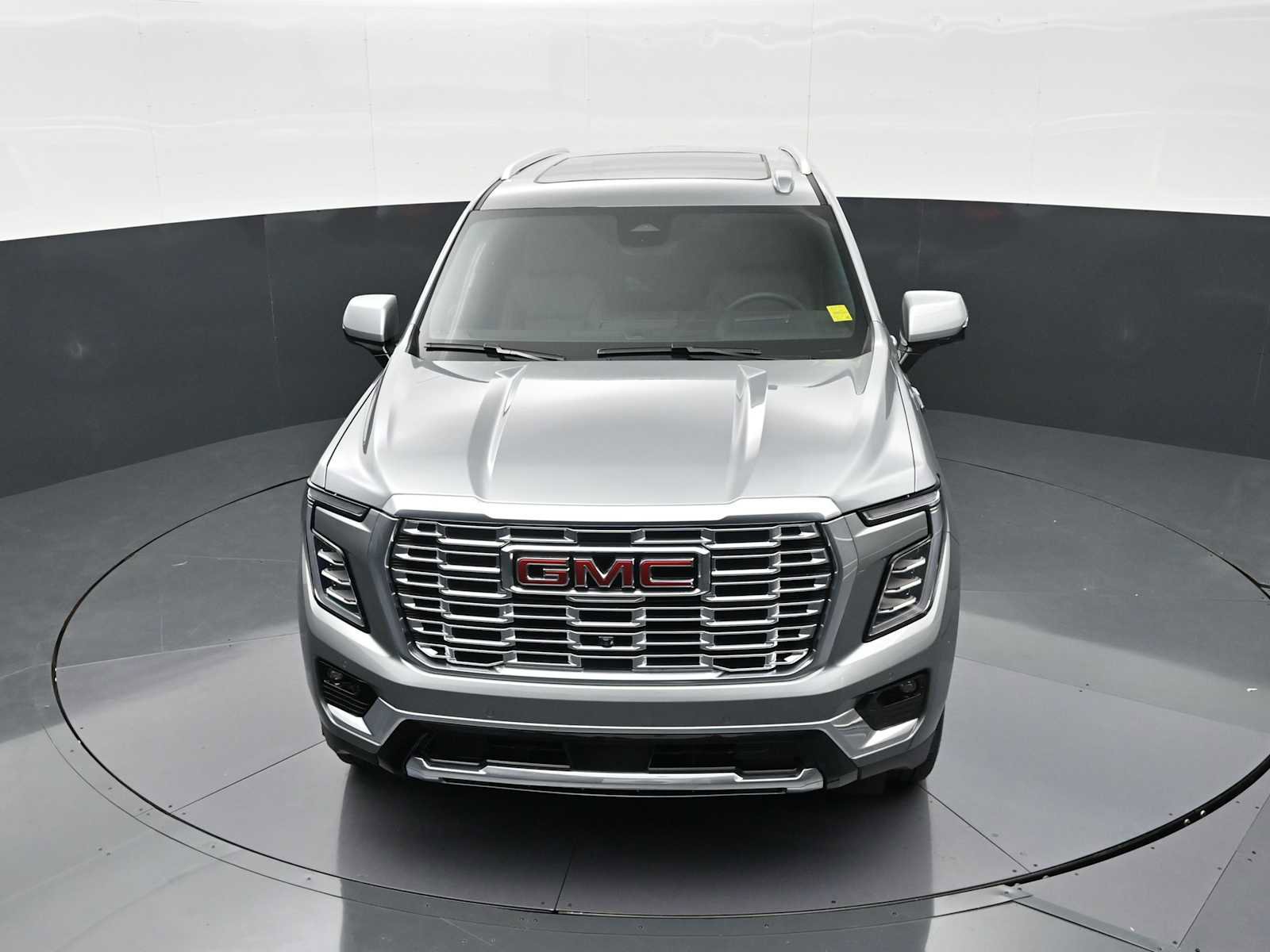 Used 2025 GMC Yukon Denali w/ Denali Reserve Package AWD/4WD image 18