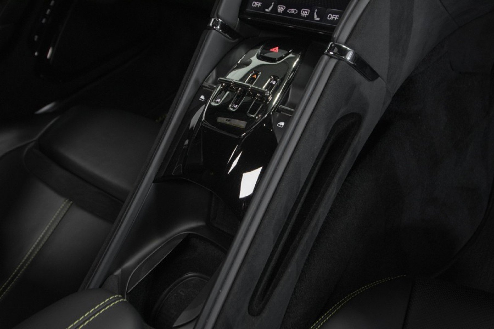 Used 2021 Ferrari Roma RWD image 49