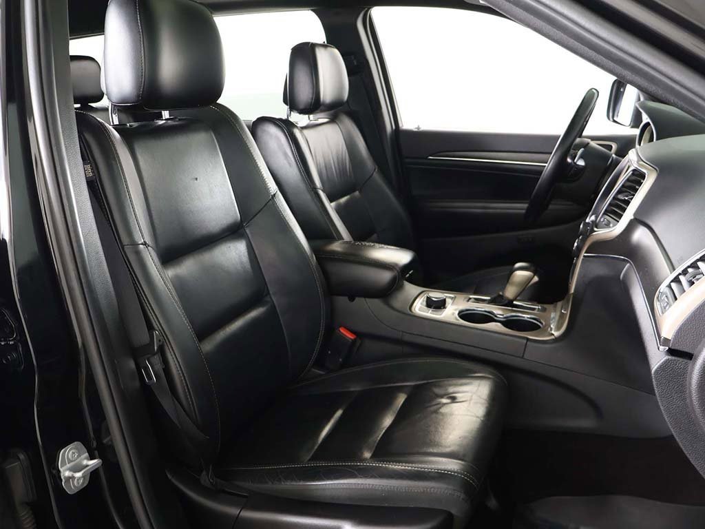 Used 2017 Jeep Grand Cherokee Limited image 32
