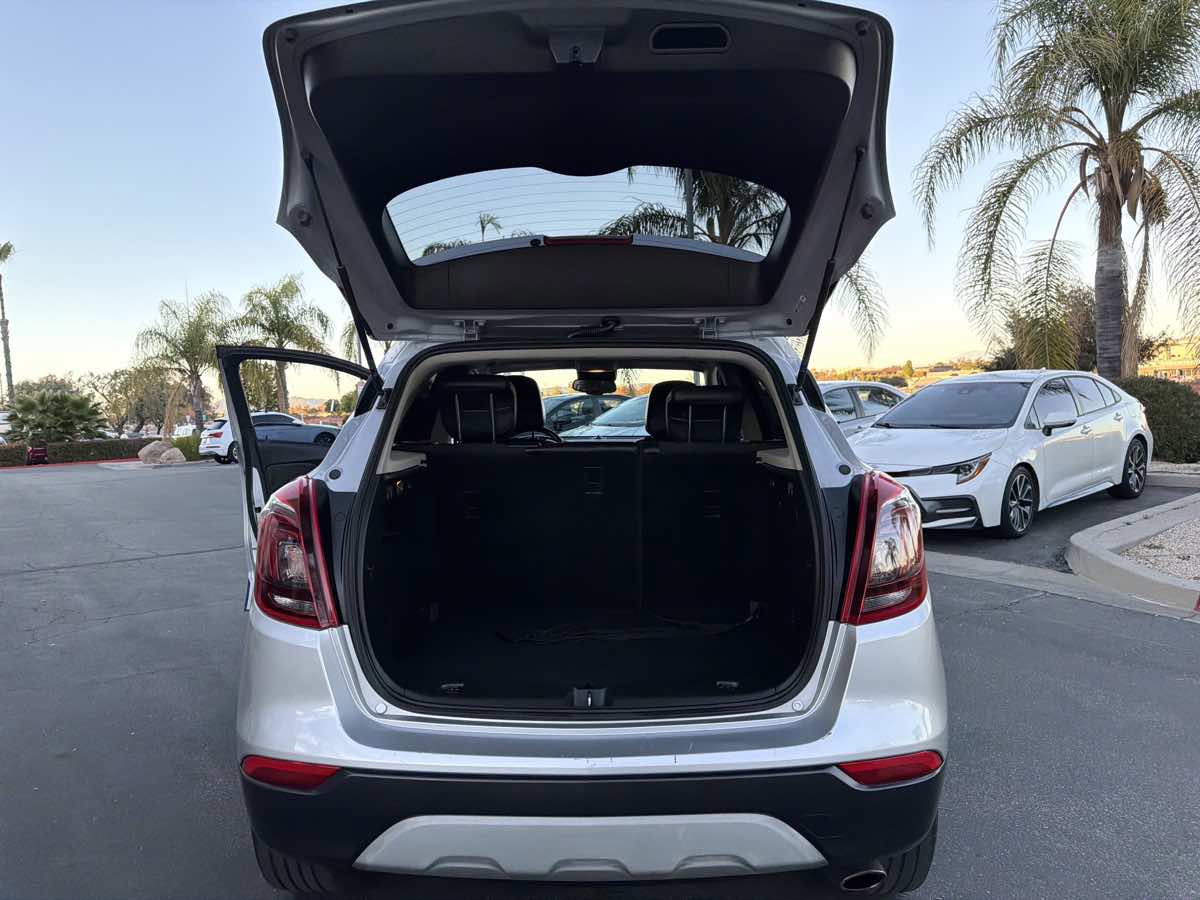 Used 2018 Buick Encore Preferred image 30