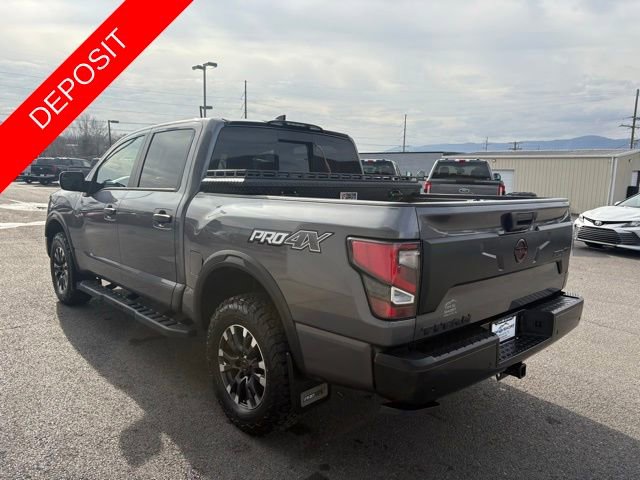 Used 2024 Nissan Titan PRO-4X w/ Pro-4x Convenience Package image 11