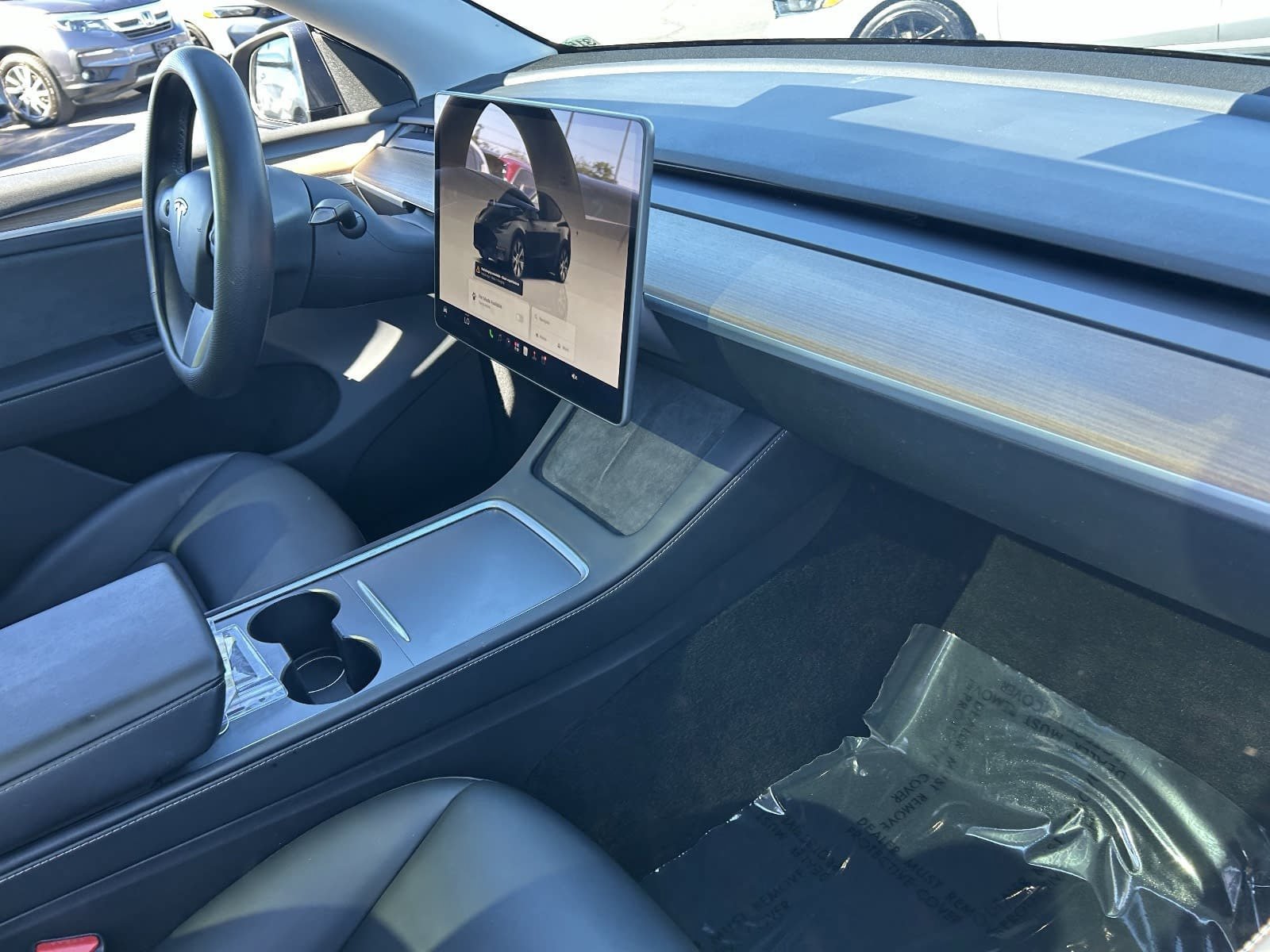 Used 2023 Tesla Model Y AWD image 16
