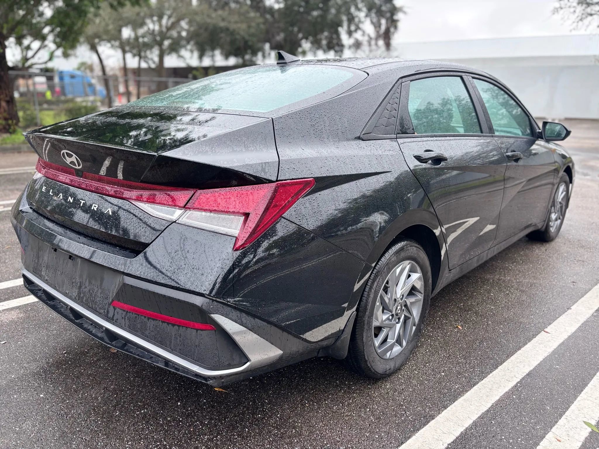 Used 2024 Hyundai Elantra SEL image 7