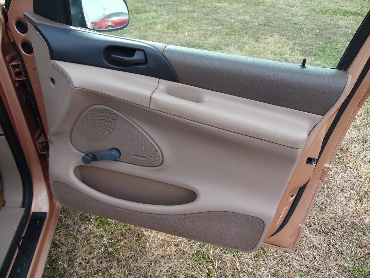 Used 1995 Ford Windstar LX FWD image 34