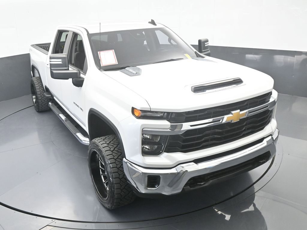 Used 2024 Chevrolet Silverado 2500 LT image 58