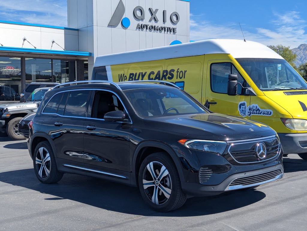 Used 2022 Mercedes-Benz EQB 350 4MATIC image 1