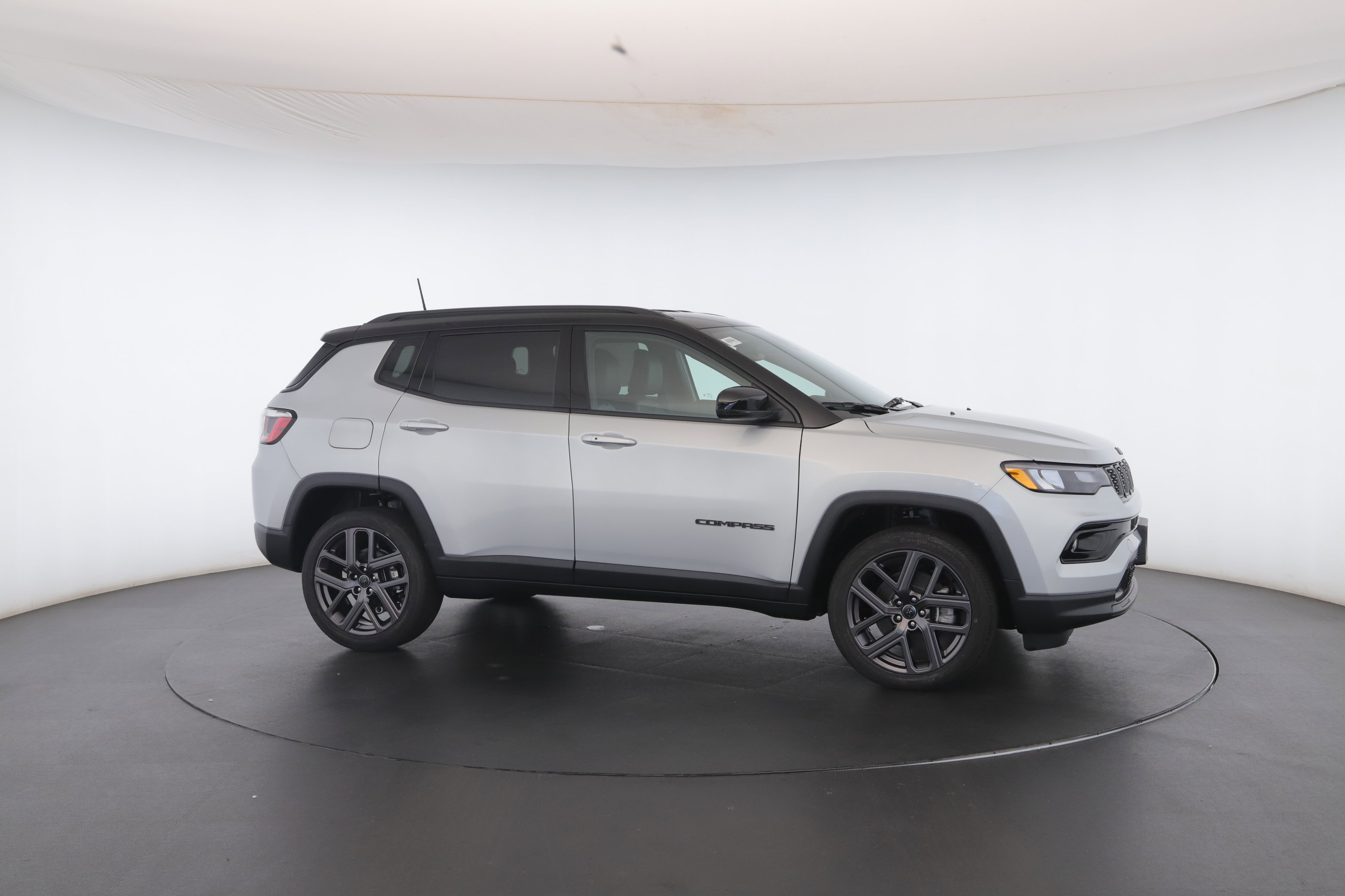 New 2026 Jeep Compass Limited image 30