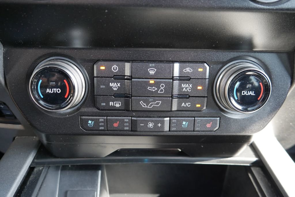 Used 2019 Ford F150 Raptor w/ Equipment Group 802A Luxury AWD/4WD image 18