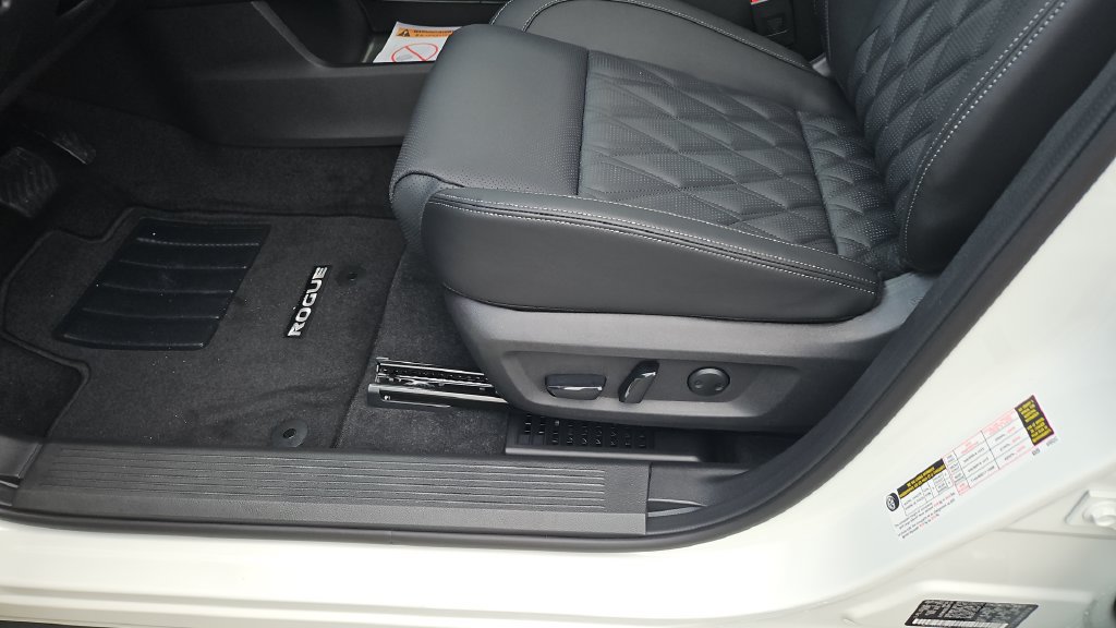 New 2026 Nissan Rogue Platinum AWD/4WD image 7