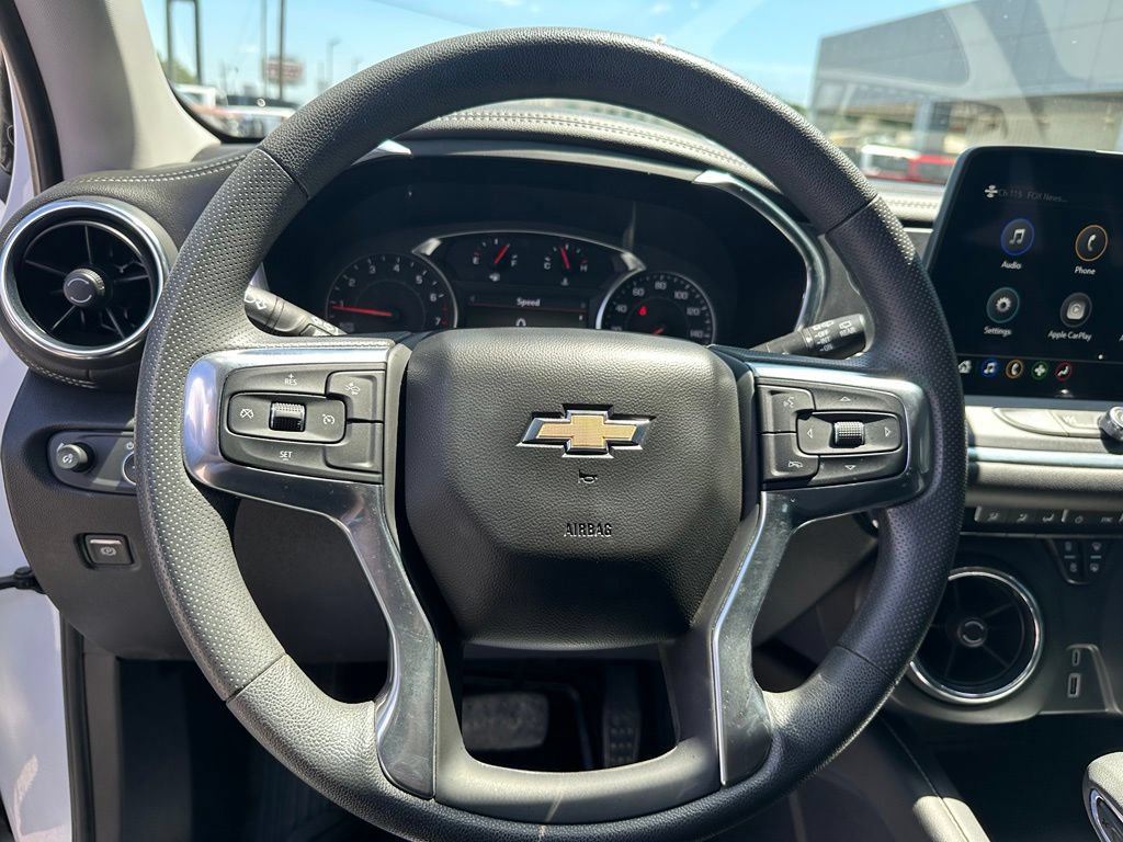 Used 2023 Chevrolet Blazer LT FWD image 31