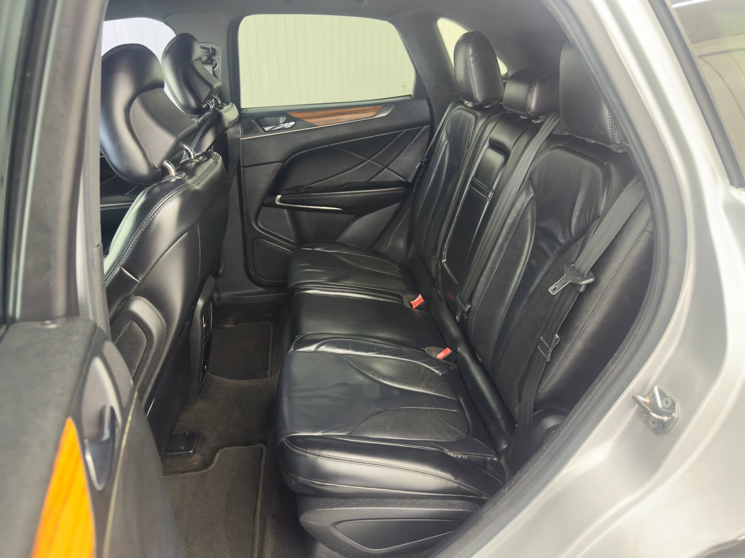 Used 2015 Lincoln MKC FWD w/ Equipment Group 101A Select image 9