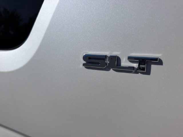 Used 2017 GMC Acadia Limited SLT AWD/4WD image 9