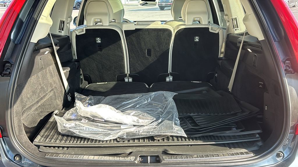 Used 2023 Volvo XC90 B5 Plus w/ Protection Package Premier image 30