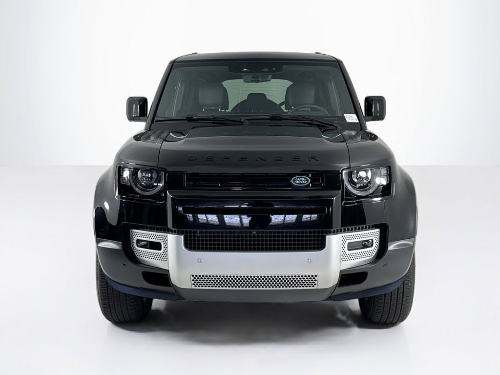 Used 2025 Land Rover Defender 110 S image 8