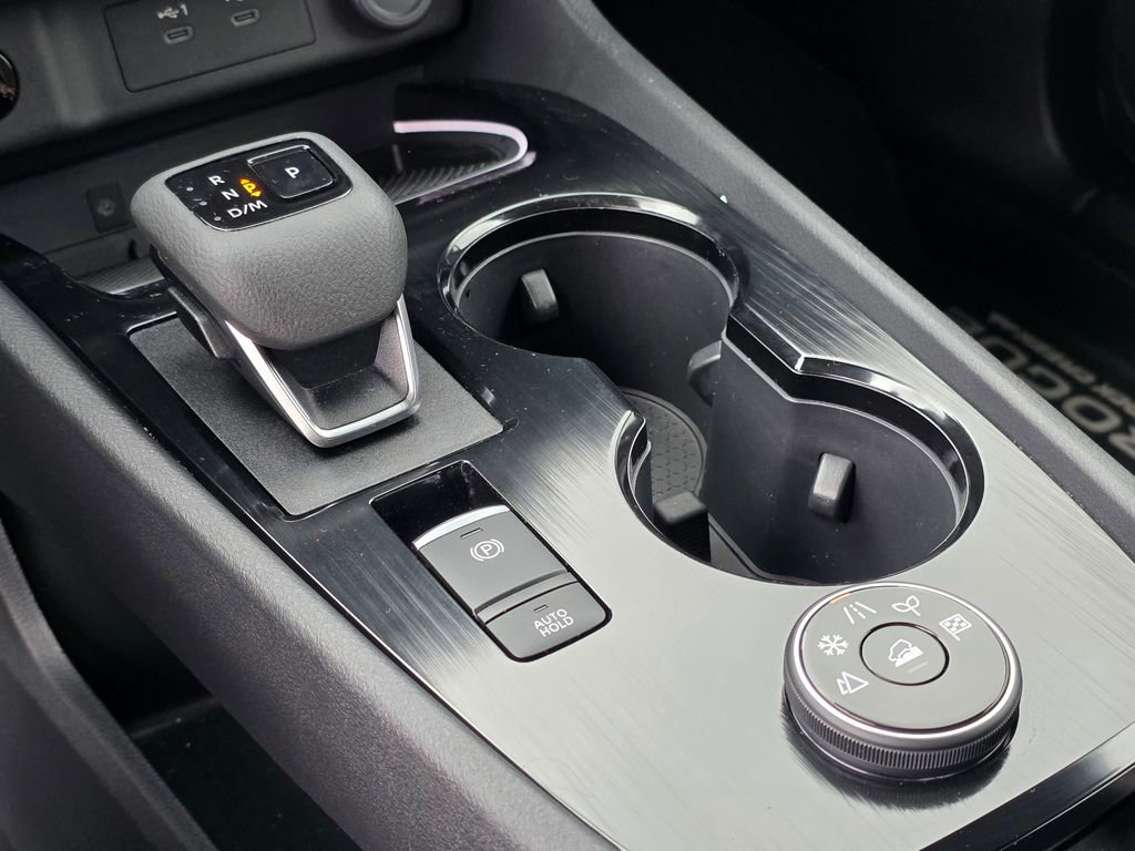 Used 2025 Nissan Rogue SV w/ Rock Creek Premium Package image 27