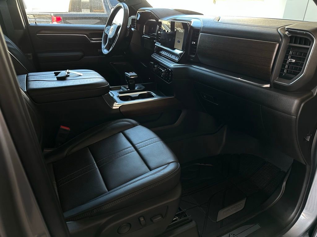 Certified 2025 Chevrolet Silverado 1500 High Country image 14