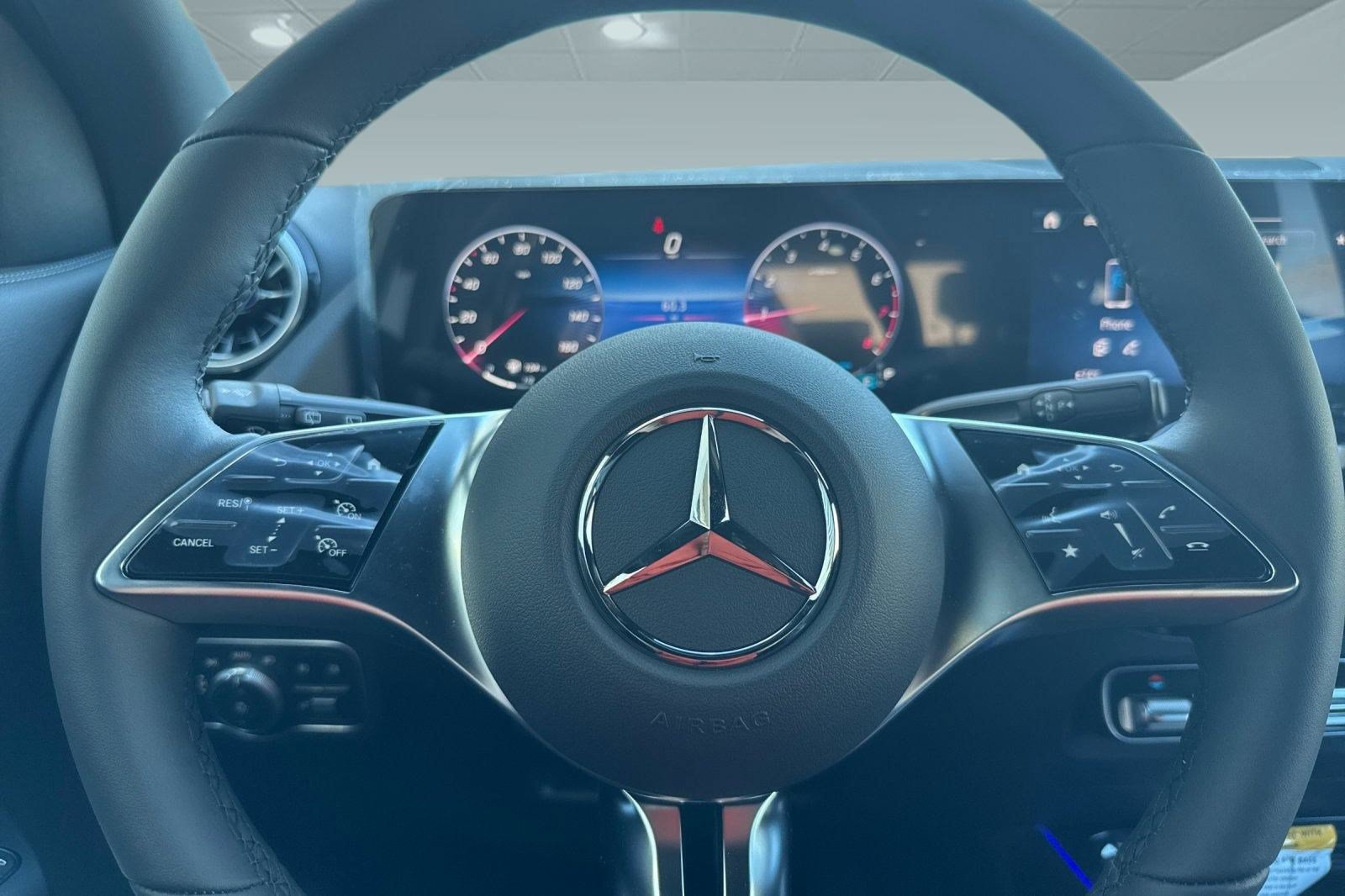 New 2025 Mercedes-Benz GLA 250 4MATIC image 14