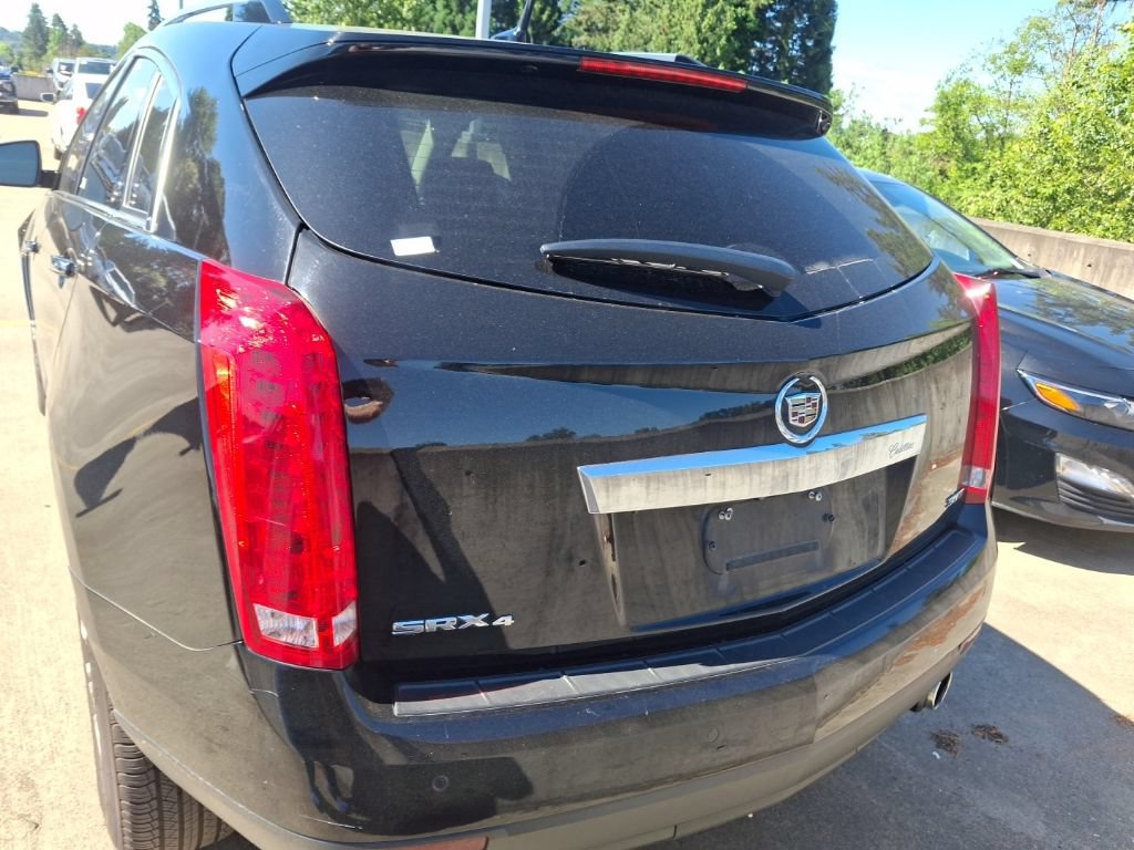 Used 2014 Cadillac SRX Luxury AWD/4WD image 7