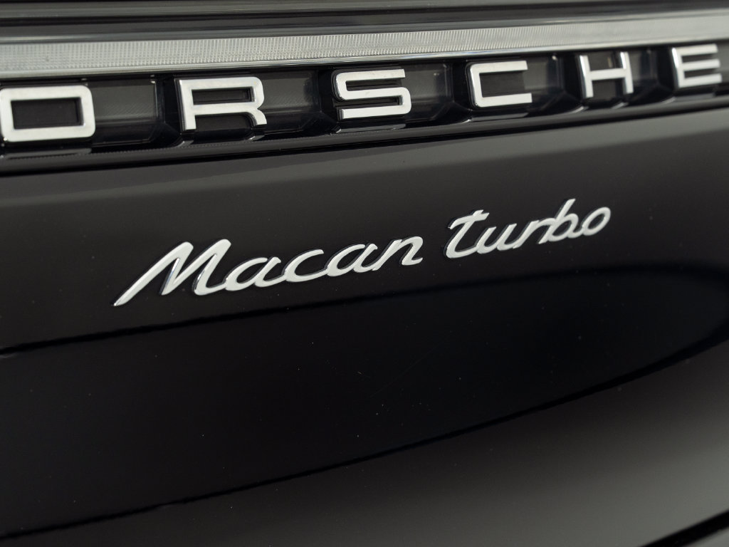 Certified 2021 Porsche Macan Turbo AWD/4WD image 51
