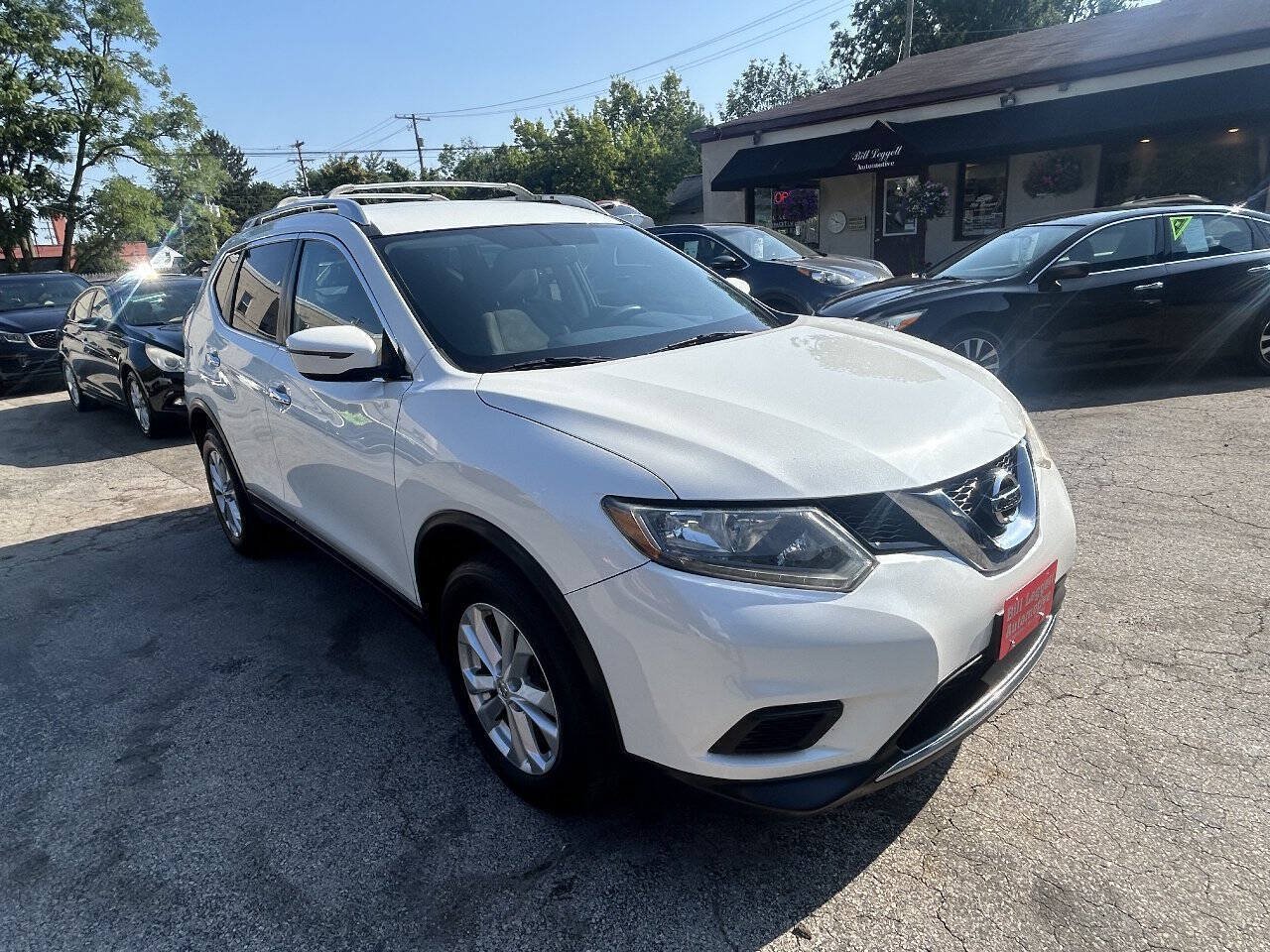 Used 2016 Nissan Rogue SV AWD/4WD image 14