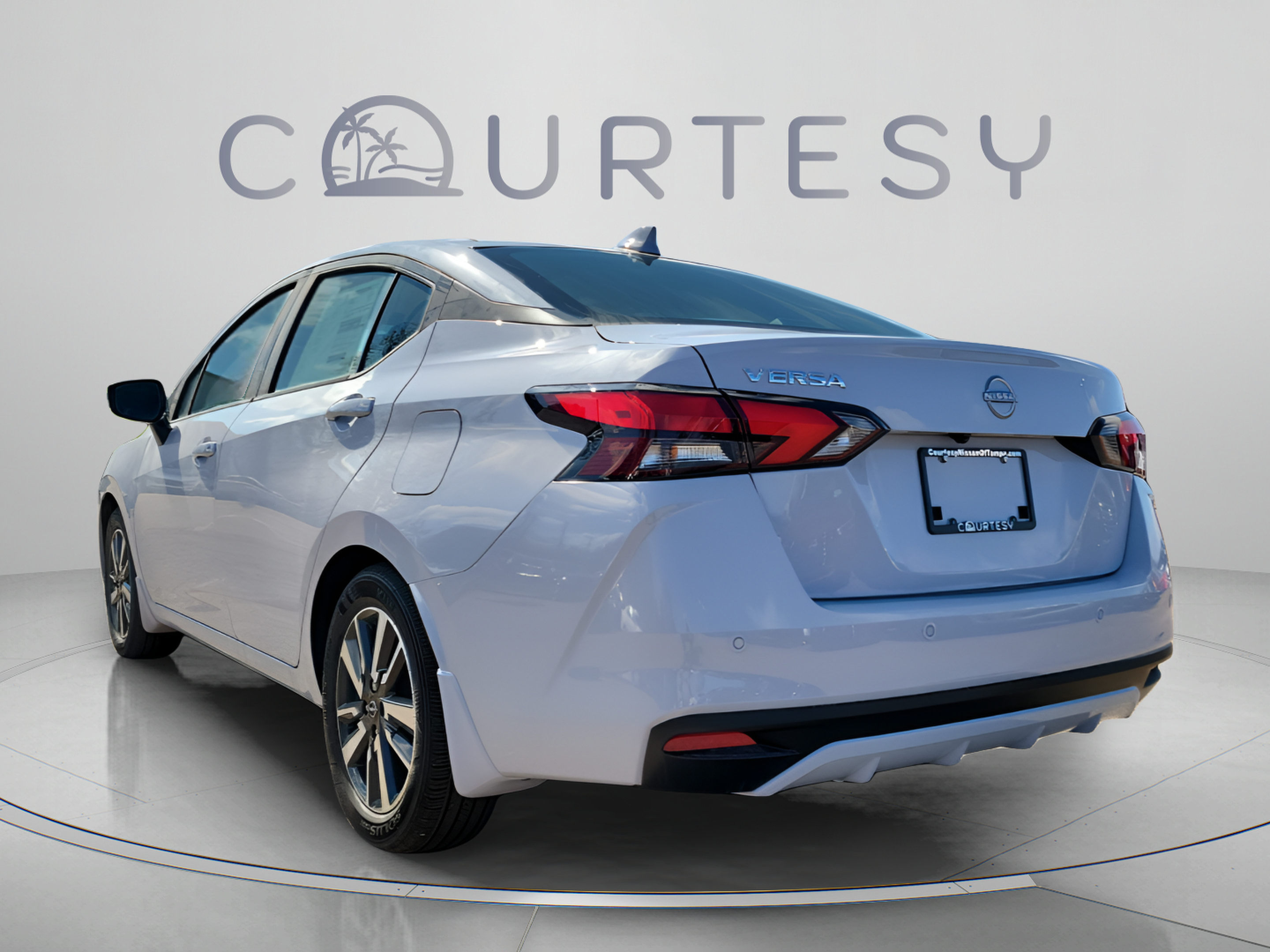 New 2025 Nissan Versa SV w/ Trunk Package FWD image 4