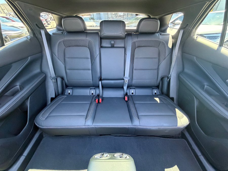 Used 2024 Chevrolet Blazer EV LT AWD/4WD image 36