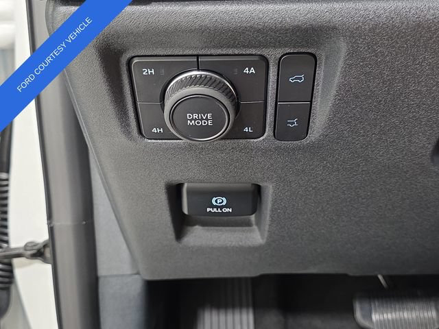 Used 2026 Ford Expedition Active AWD/4WD image 26
