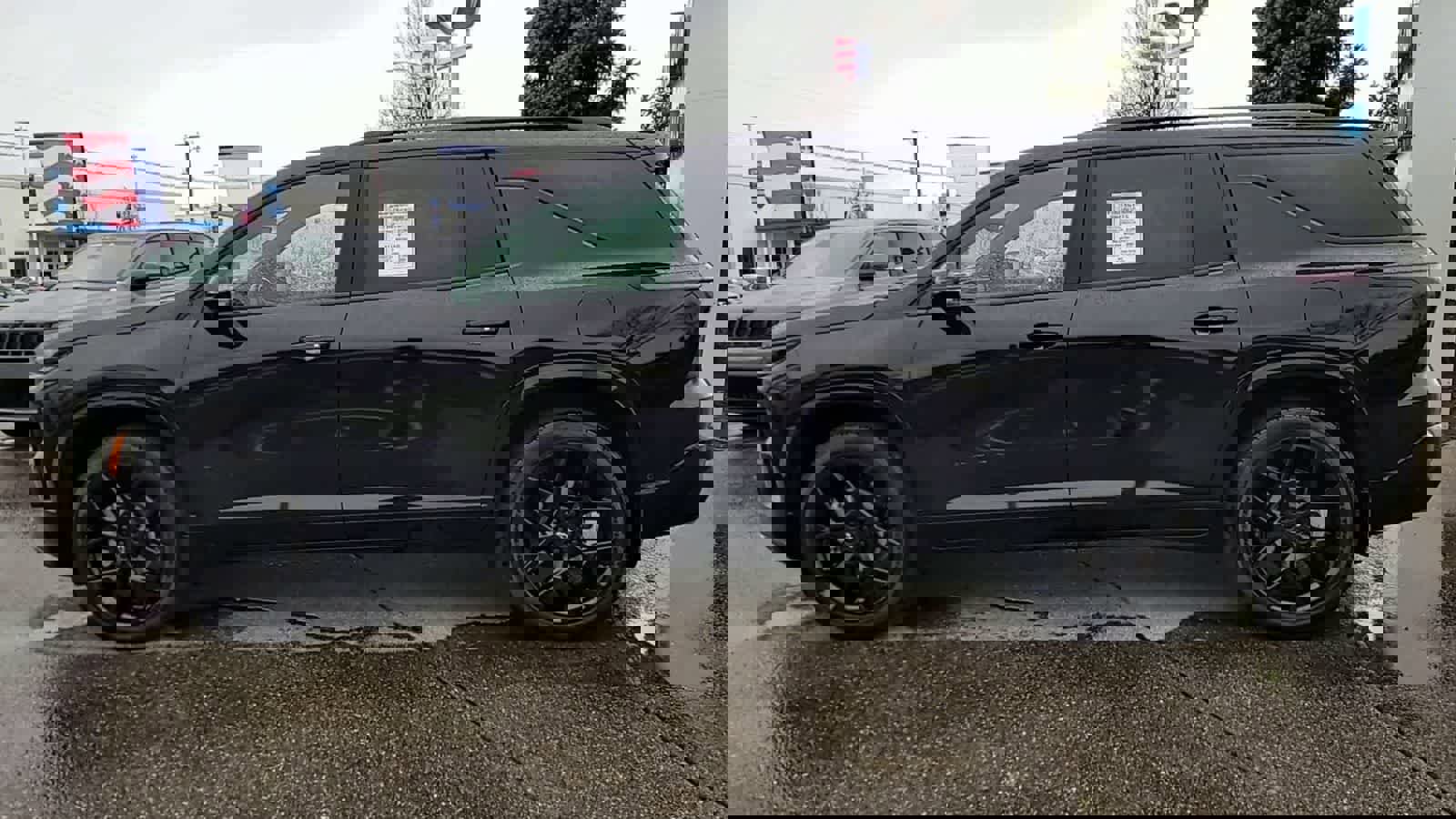 Used 2025 Chevrolet Traverse RS w/ LPO, Floor Liner Package image 5