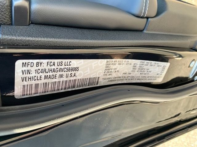 New 2027 Jeep Grand Cherokee Laredo AWD/4WD image 20