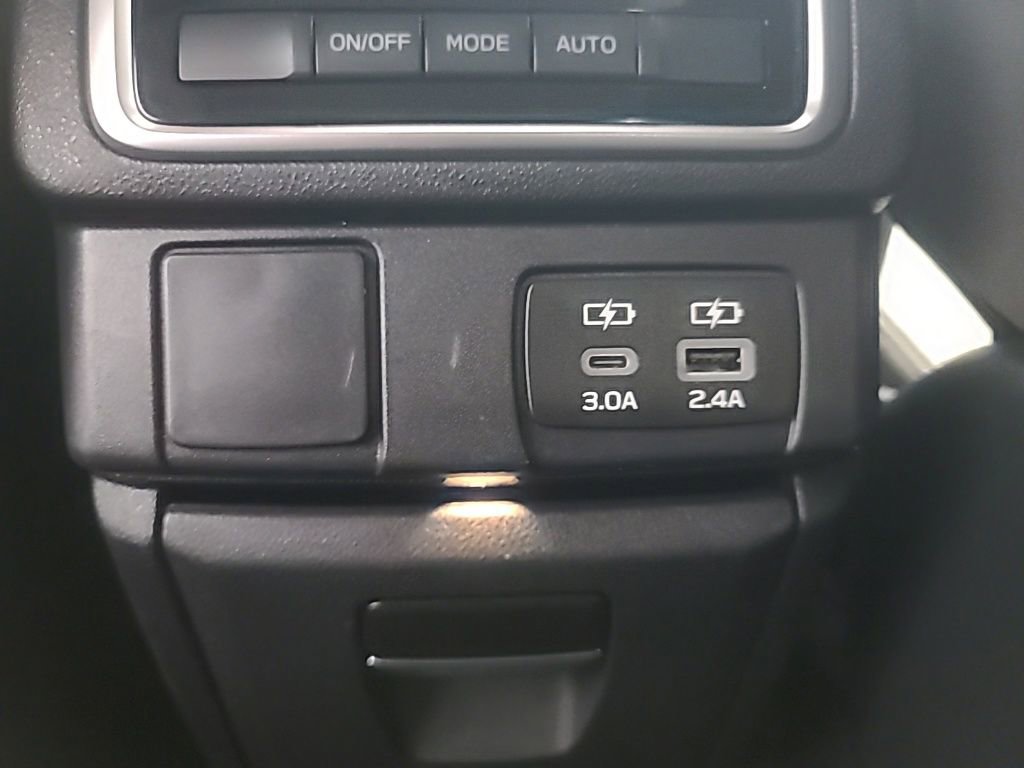 Used 2025 Subaru Ascent Premium AWD/4WD image 23