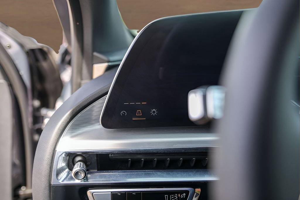 Certified 2024 Cadillac Lyriq Sport image 15