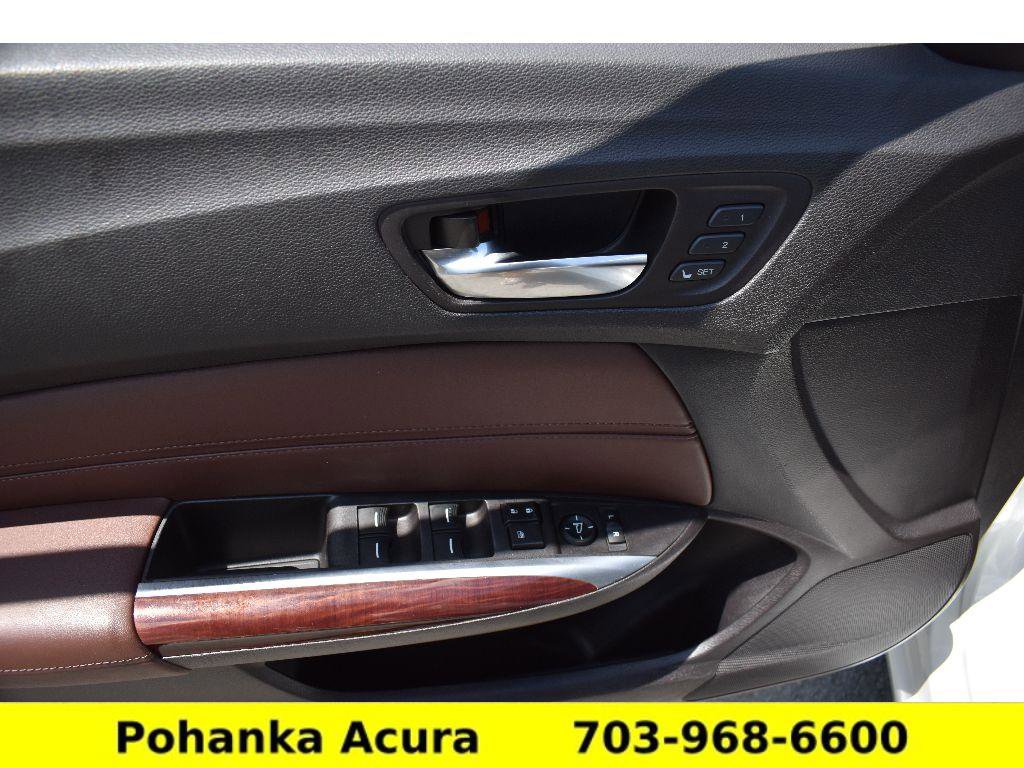 Used 2017 Acura TLX V6 w/ Technology Package FWD image 24