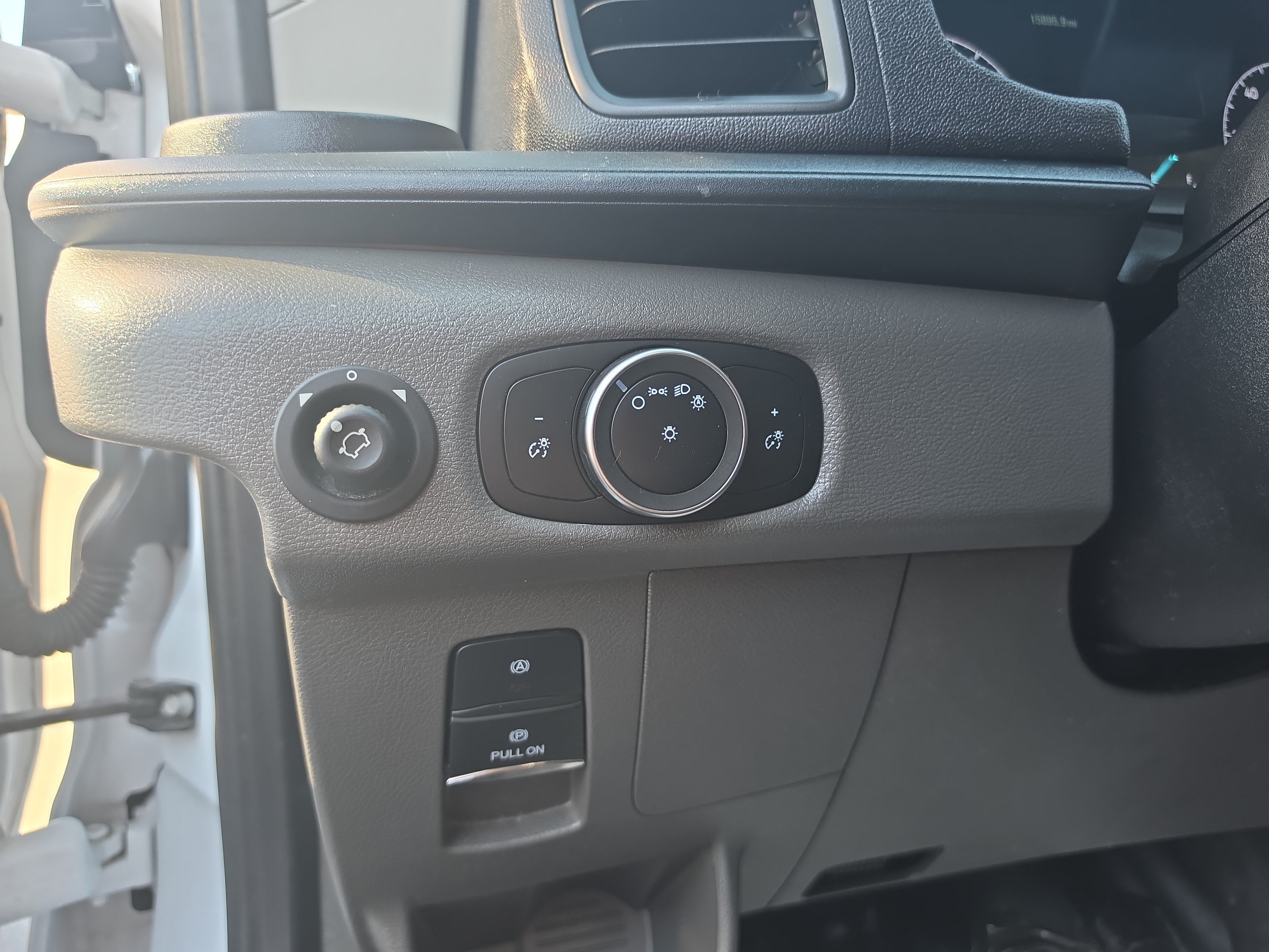 Used 2025 Ford Transit 250 148 High Roof Extended RWD image 19