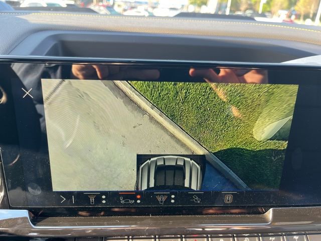 New 2026 Chevrolet Silverado 1500 ZR2 w/ Dark Appearance Package AWD/4WD image 33