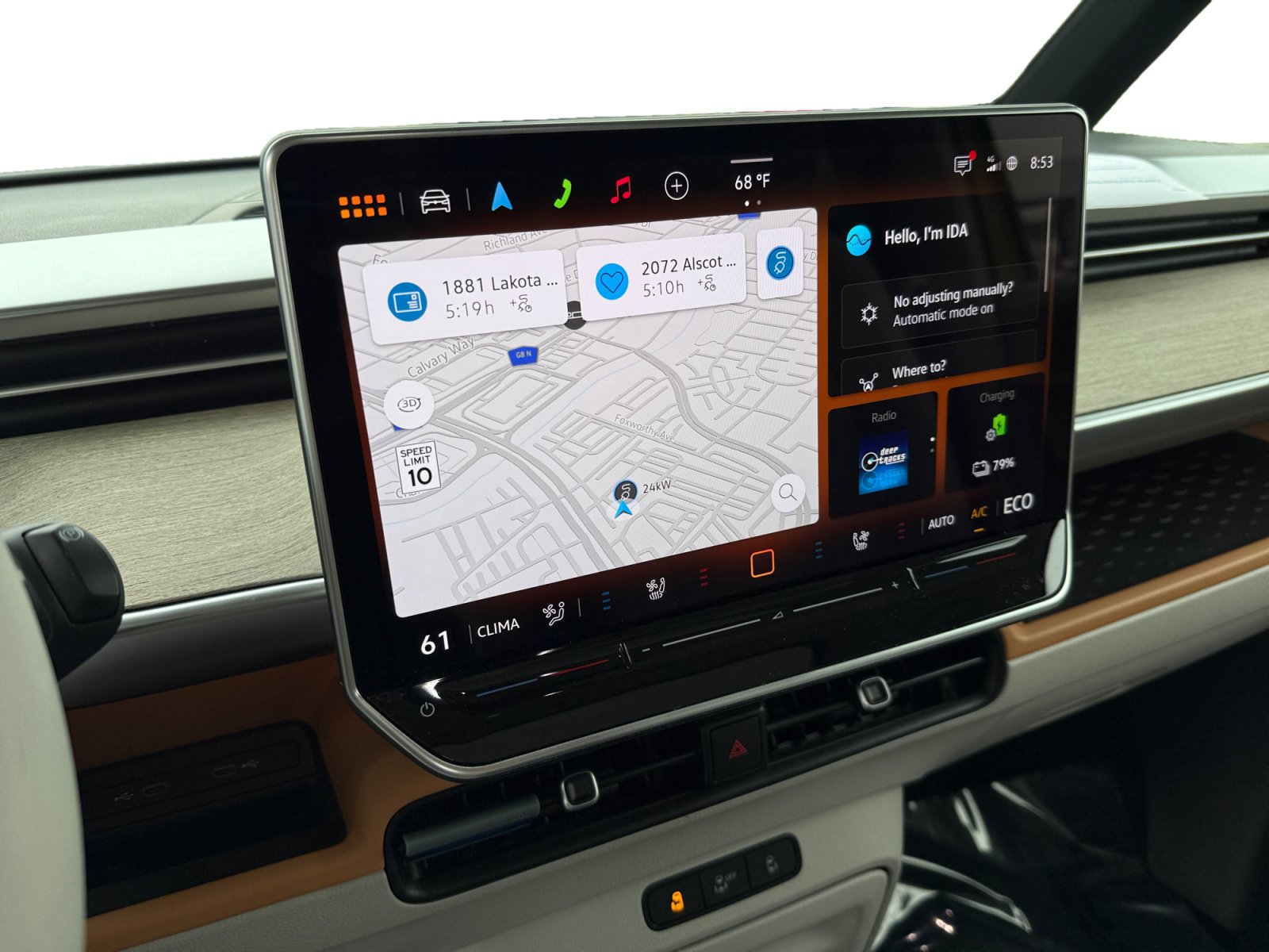 Certified 2025 Volkswagen ID. Buzz Pro S Plus AWD/4WD image 12
